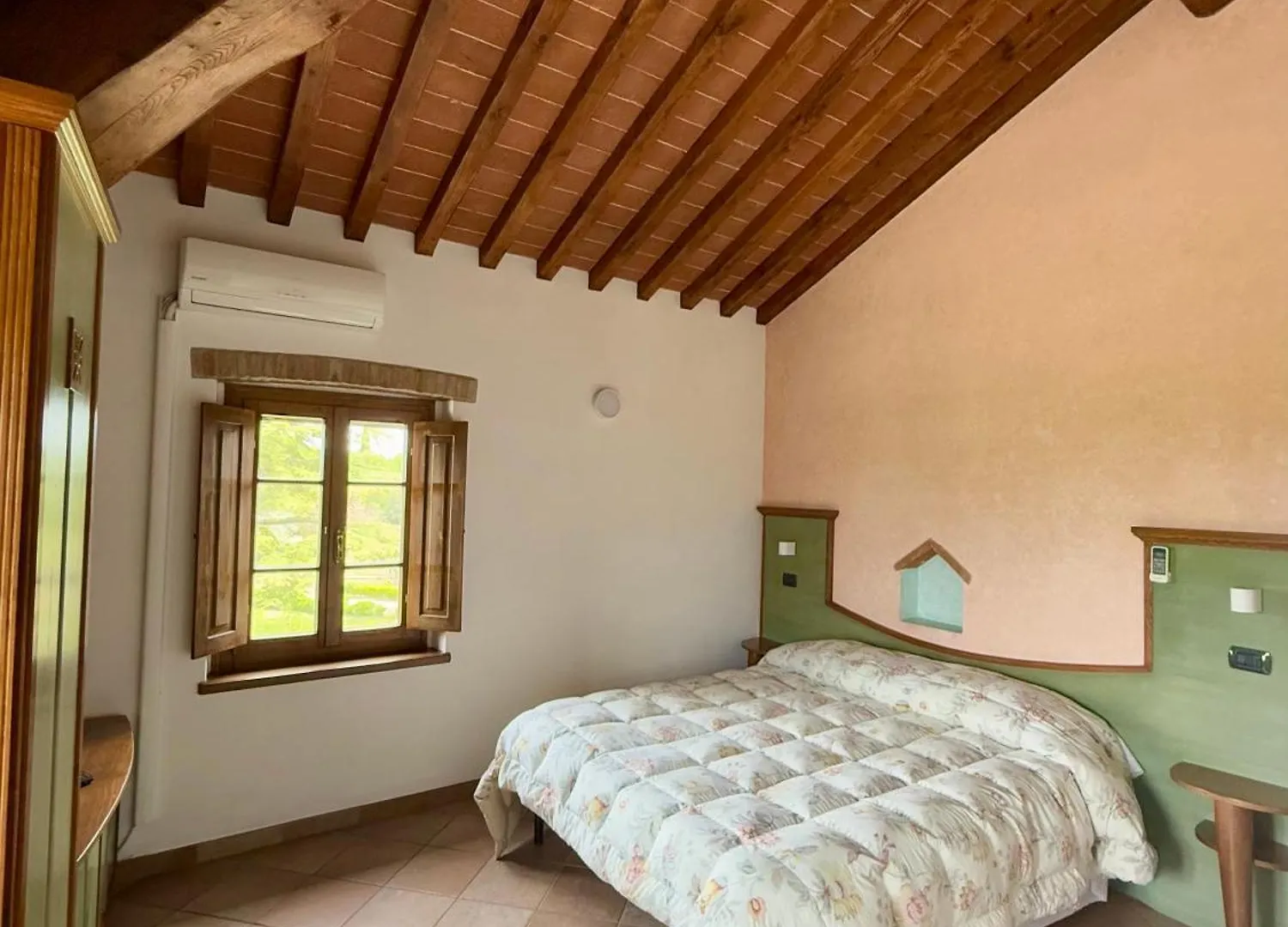 Bed & Breakfast Casale Gregoriano And Apartaments San Gimignano 2*,  Italy