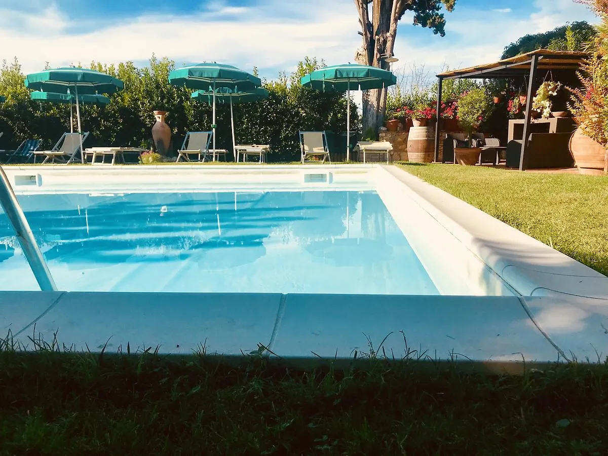 Casale Gregoriano Bed&Breakfast&Apartments San Gimignano 2*,  Italia
